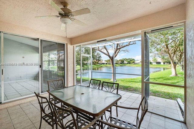2437 S Coral Trace Cir 2437, Delray Beach, FL 33445