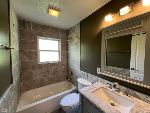 3914 Catalina Court, Indianapolis, IN 46226