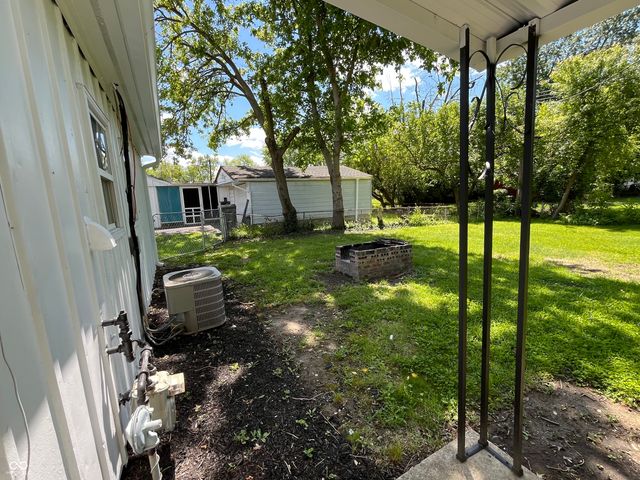 3914 Catalina Court, Indianapolis, IN 46226