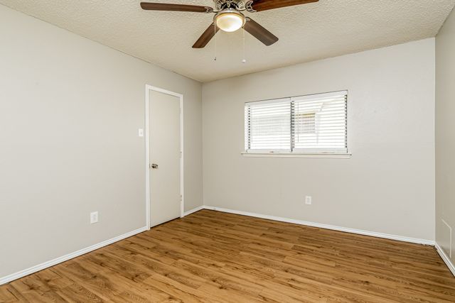 2661 Claremont Drive, Grand Prairie, TX 75052