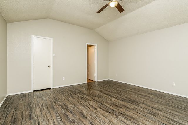 2661 Claremont Drive, Grand Prairie, TX 75052