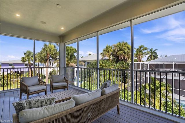 117 Hercules DR, Fort Myers Beach, FL 33931