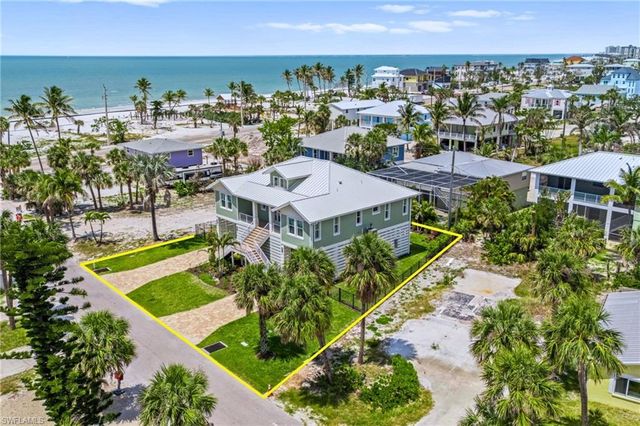 117 Hercules DR, Fort Myers Beach, FL 33931