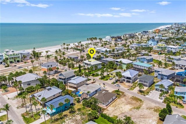 117 Hercules DR, Fort Myers Beach, FL 33931