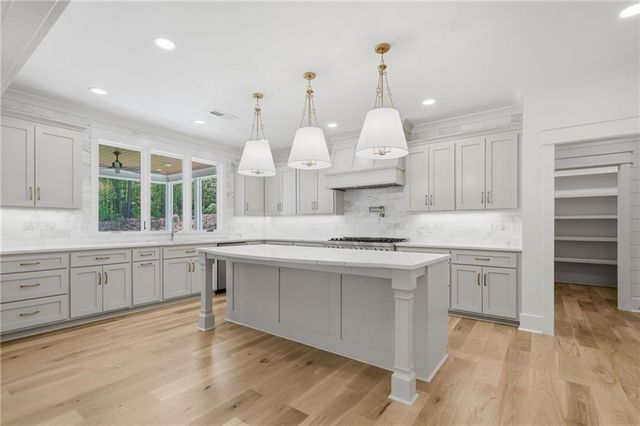 466 Mt Olive Church Lane, White, GA 30184