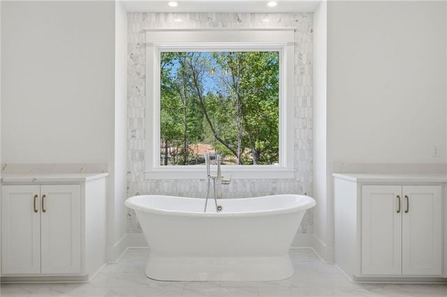 466 Mt Olive Church Lane, White, GA 30184