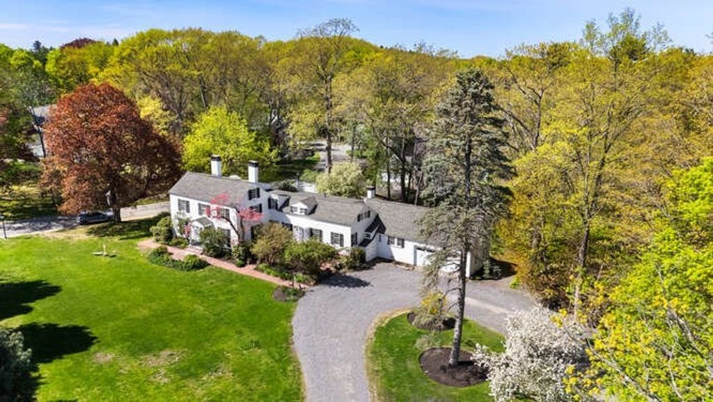 1303 Massachusetts Avenue, Lexington, MA 02421