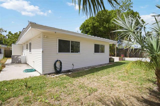 2816 MICHIGAN STREET, Sarasota, FL 34237