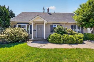84 Cornflower Road, Levittown, NY 11756