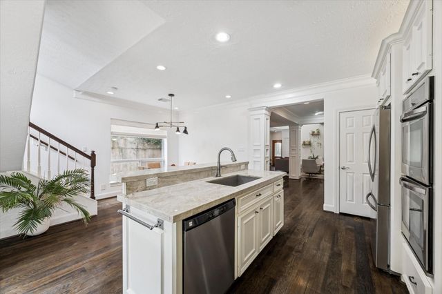 2405 Brun Street B, Houston, TX 77019
