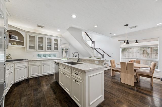 2405 Brun Street B, Houston, TX 77019