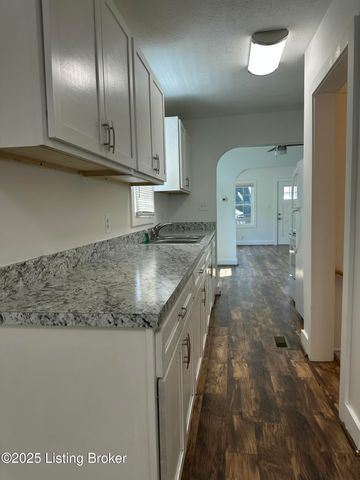 2411 S 5th St, Louisville, KY 40208