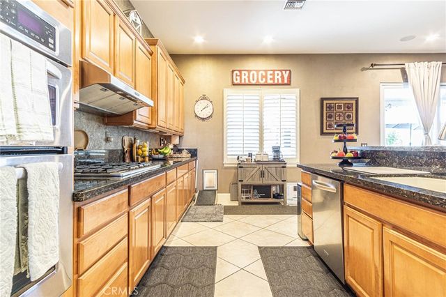 17850 Avenida De Sonoma, Apple Valley, CA 92307