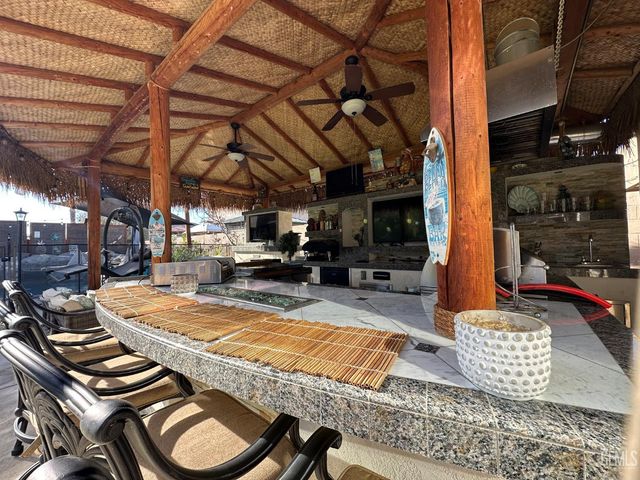 14025 Desert Rose Court, Bakersfield, CA 93314