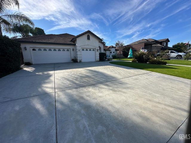 14025 Desert Rose Court, Bakersfield, CA 93314