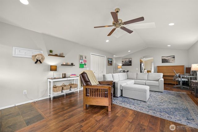 405 Jackson Court, Nooksack, WA 98276