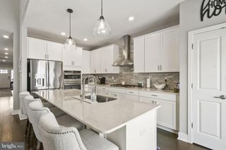 40 EMERALD RD, New Egypt, NJ 08533