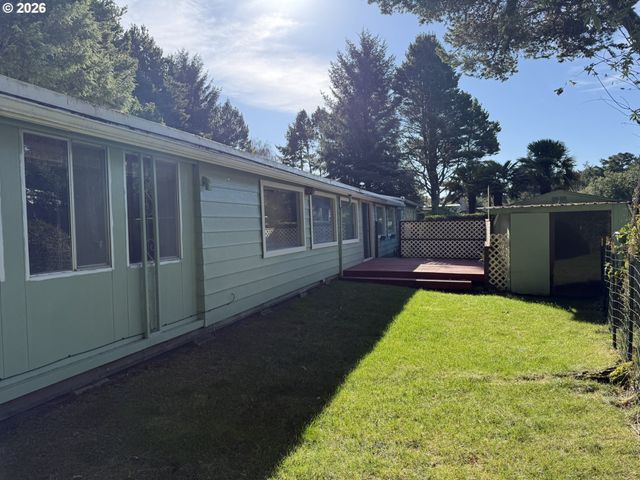 1600 RHODODENDRON Dr 278, Florence, OR 97439