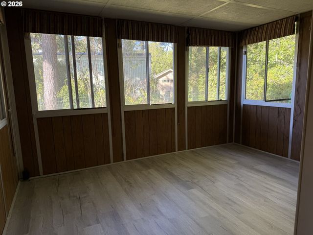 1600 RHODODENDRON Dr 278, Florence, OR 97439