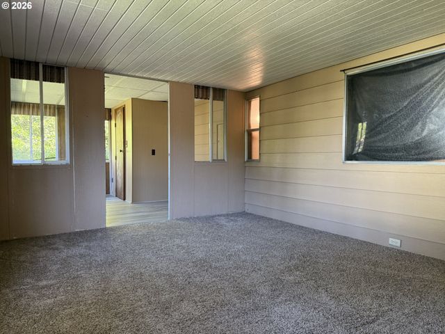 1600 RHODODENDRON Dr 278, Florence, OR 97439