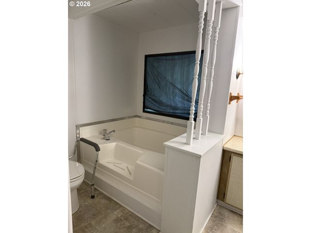 1600 RHODODENDRON Dr 278, Florence, OR 97439