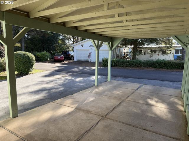 1600 RHODODENDRON Dr 278, Florence, OR 97439