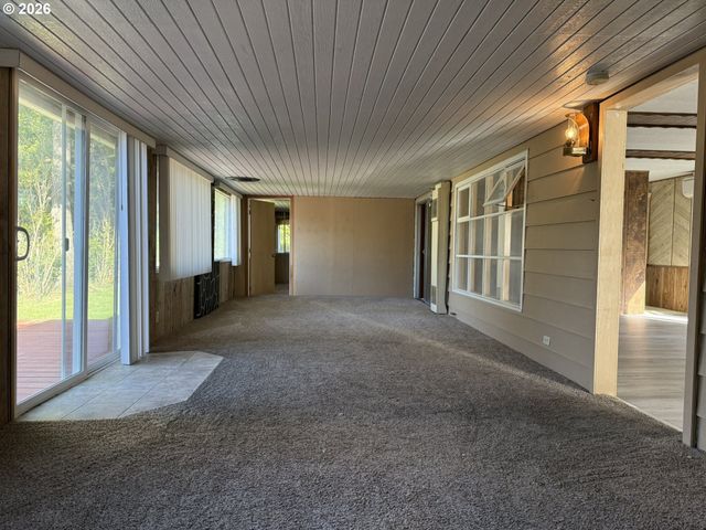 1600 RHODODENDRON Dr 278, Florence, OR 97439