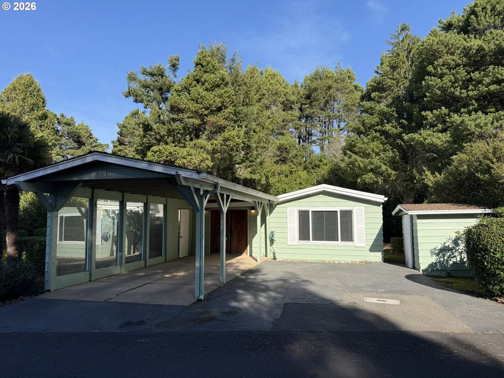 1600 RHODODENDRON Dr 278, Florence, OR 97439