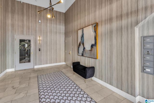 300 20th St N Apt 201, Birmingham, AL 35203