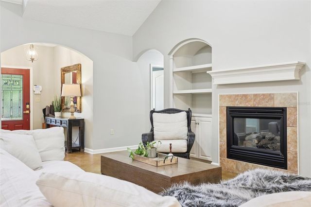 22301 CORONADO SOMERSET DRIVE, Sorrento, FL 32776