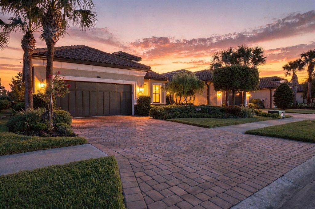 Image 2 of property listing at 8557 GRAND ALBERATO ROAD, Tampa, FL 33647