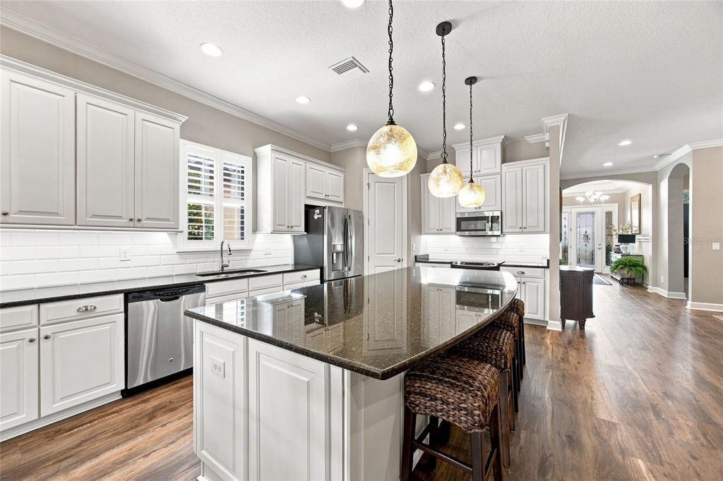 Image 17 of property listing at 8557 GRAND ALBERATO ROAD, Tampa, FL 33647