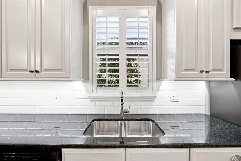 Image 19 of property listing at 8557 GRAND ALBERATO ROAD, Tampa, FL 33647