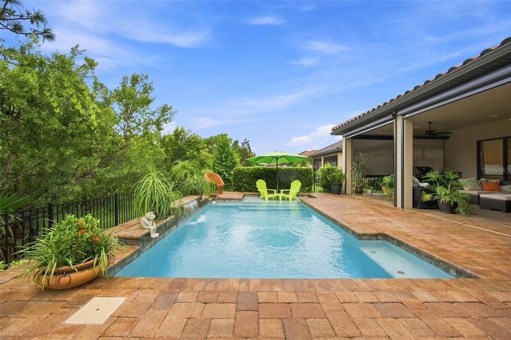 Image 33 of property listing at 8557 GRAND ALBERATO ROAD, Tampa, FL 33647