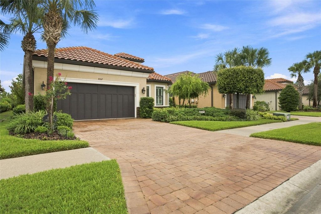 Image 46 of property listing at 8557 GRAND ALBERATO ROAD, Tampa, FL 33647