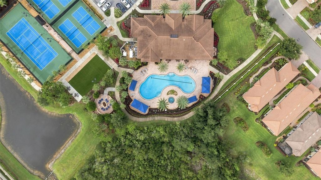 Image 52 of property listing at 8557 GRAND ALBERATO ROAD, Tampa, FL 33647