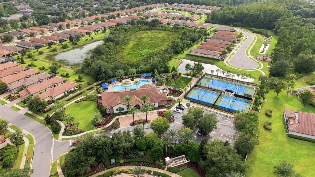 Image 54 of property listing at 8557 GRAND ALBERATO ROAD, Tampa, FL 33647