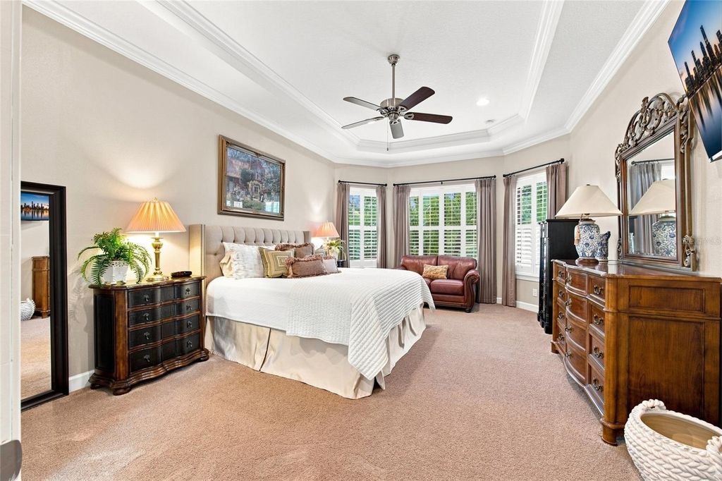 Image 7 of property listing at 8557 GRAND ALBERATO ROAD, Tampa, FL 33647