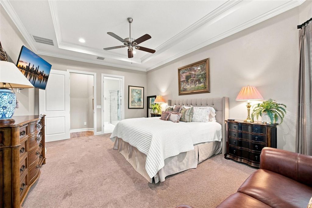 Image 9 of property listing at 8557 GRAND ALBERATO ROAD, Tampa, FL 33647