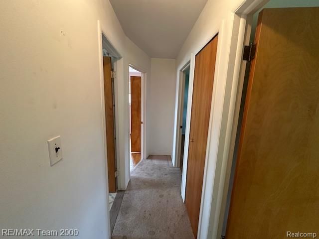 15043 Blue Skies Street, Livonia, MI 48154