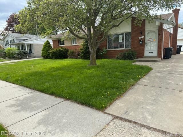 15043 Blue Skies Street, Livonia, MI 48154