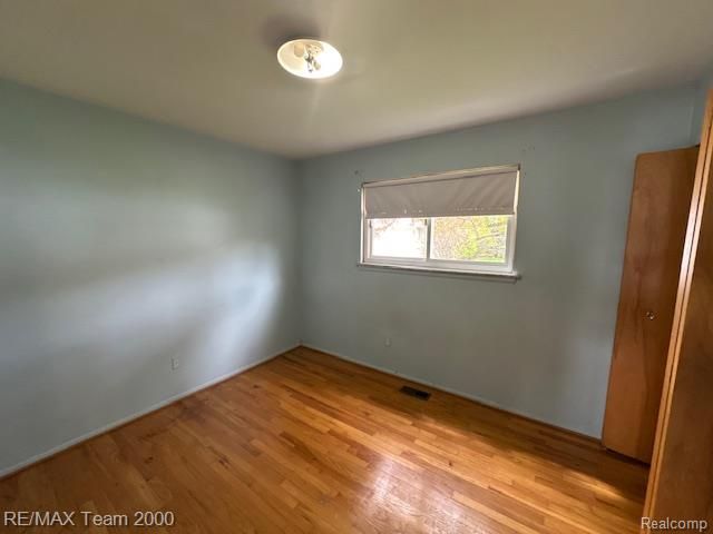 15043 Blue Skies Street, Livonia, MI 48154