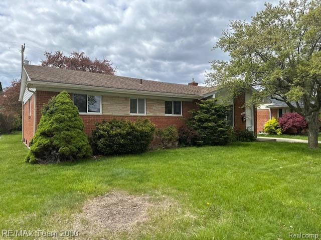 15043 Blue Skies Street, Livonia, MI 48154