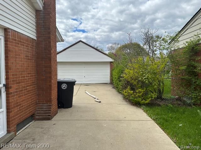 15043 Blue Skies Street, Livonia, MI 48154