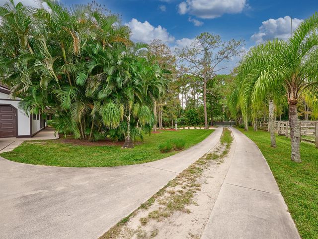 18238 128th Trail N, Jupiter, FL 33478