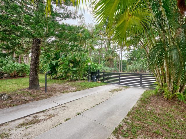 18238 128th Trail N, Jupiter, FL 33478