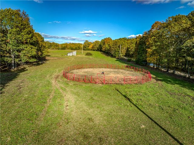 2306 NC Road 8050, Jasper, AR 72641