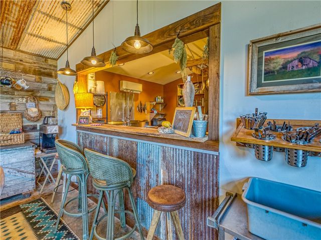 2306 NC Road 8050, Jasper, AR 72641