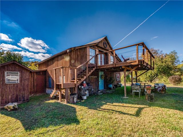 2306 NC Road 8050, Jasper, AR 72641