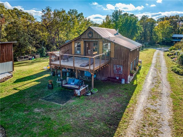 2306 NC Road 8050, Jasper, AR 72641